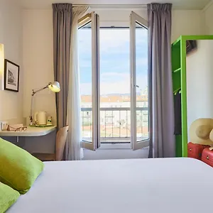 Campanile Centre Acropolis Otel